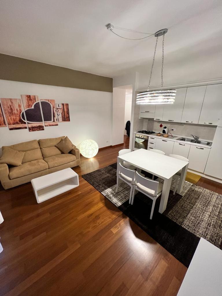 Piazza Italia Luxury Apartment Chianciano Terme Ngoại thất bức ảnh